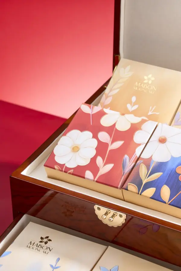 Bánh trung thu Maison Mooncake - hộp Cuốn Hút - set 08 bánh nướng 120g