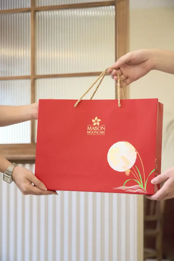 Bánh trung thu Maison Mooncake - hộp Dịu Dàng - set 06 bánh nướng 80g