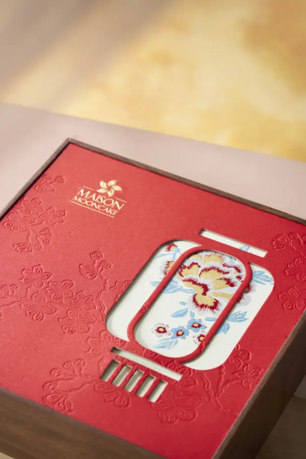 Bánh trung thu Maison Mooncake - hộp Nguyệt Quang - set 04 bánh nướng 100g