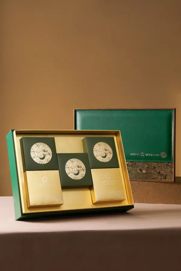 Bánh trung thu Maison Mooncake - hộp Nồng Nàn - set 06 bánh nướng 120g