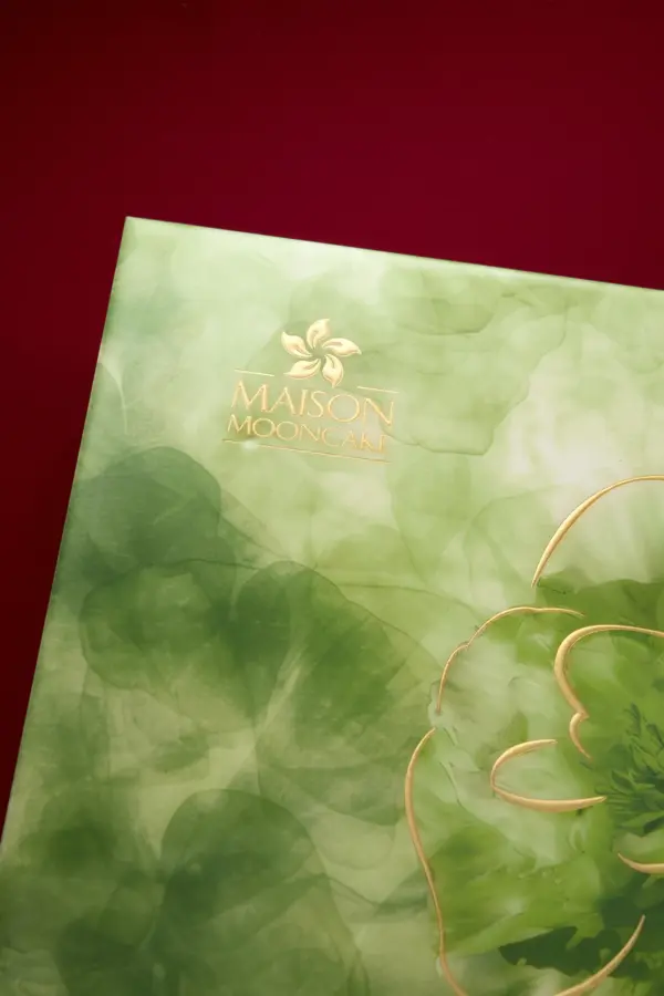 Bánh trung thu Maison Mooncake - hộp Sắc Hoa - set 08 bánh nướng 80g